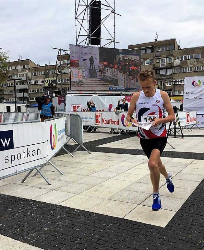 Peter Hodkinson in action 