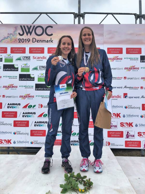 Fiona (left) wins silver in the middle