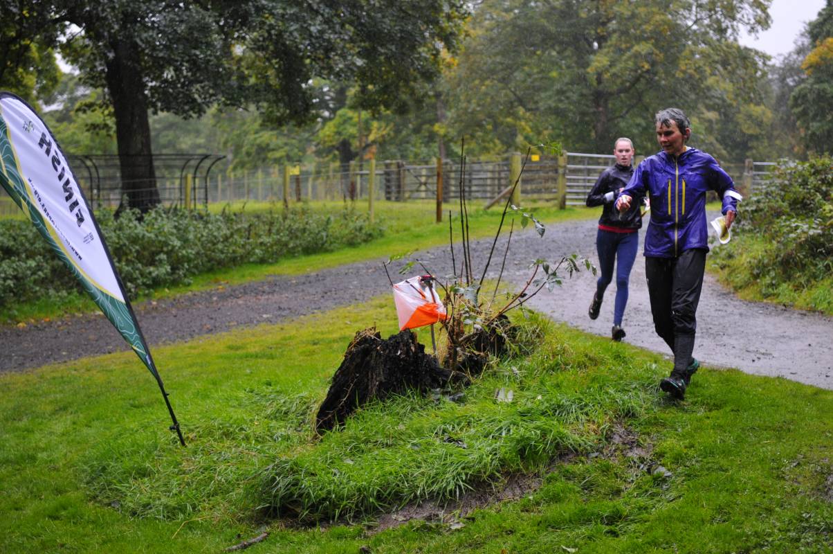 Finish head-to-head. Credit: Ken Daly (INT)
