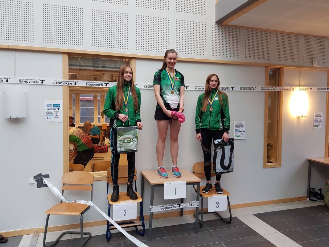 Left to right:  Johanna Börjesson Ericsson, Helen Hanstock and Jennie Börjesson Ericsson.  