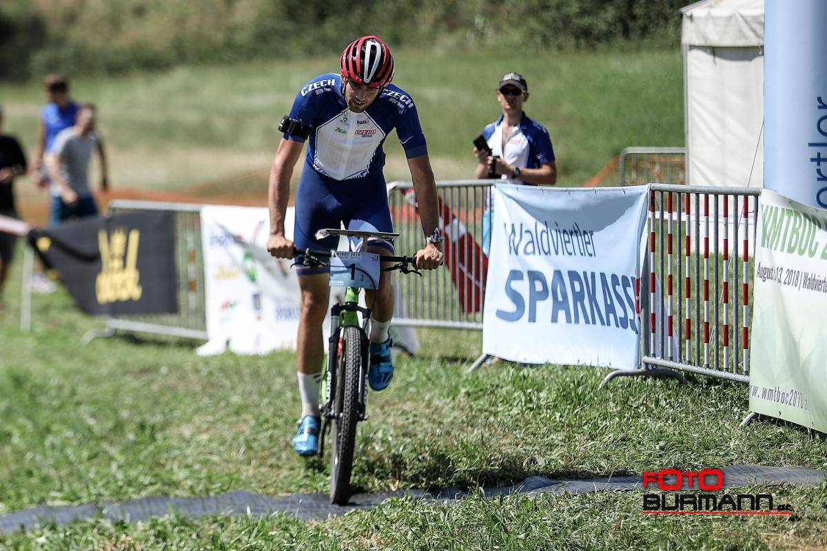 Czech Republic finishing 3rd (Photo by Foto Burman)